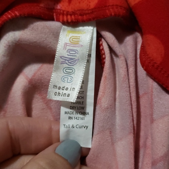 🎉🎊HP🎉🎊Tall & Curvy Heart Leggings - Picture 3 of 3